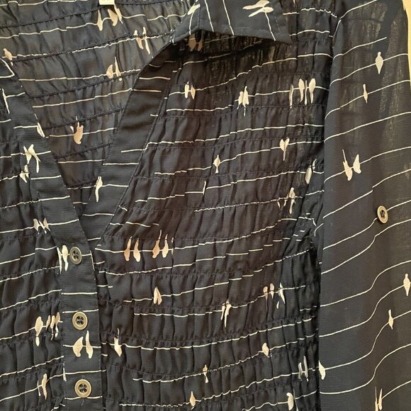 Birds on wire blouse - Picture 2 of 5